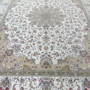 فرش طرح گلنار سفید  1500 شانه